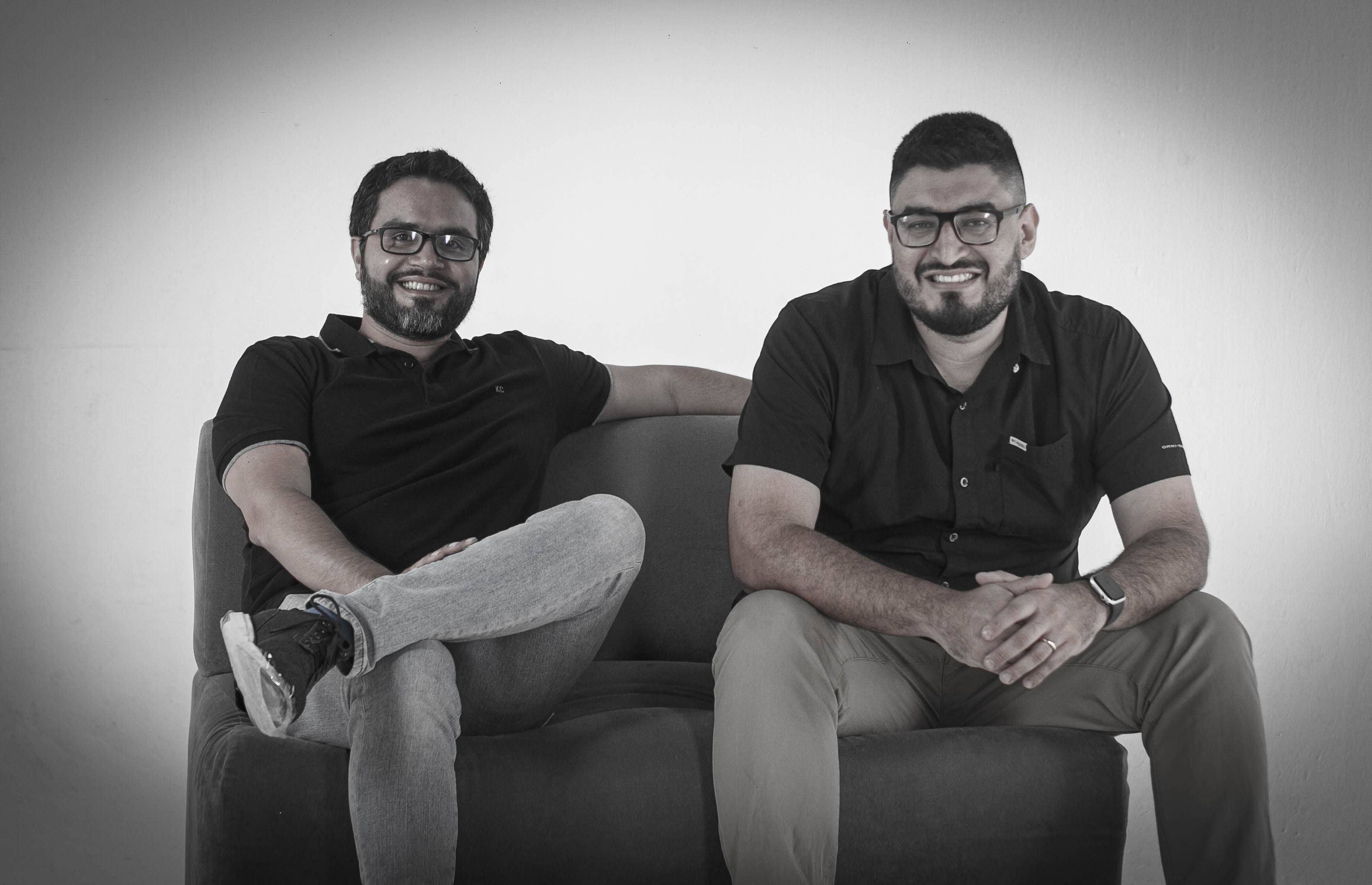 Fundadores de software para facturación electrónica en El Salvador